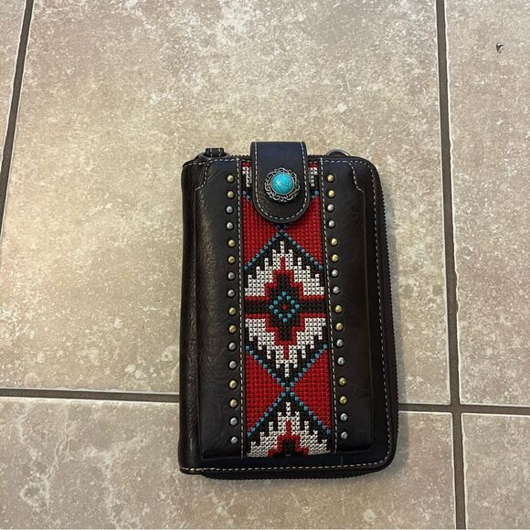 American Bling Embroidered Aztec Phone Wallet/Crossbody Dark Brown Turquoise - Picture 11 of 12